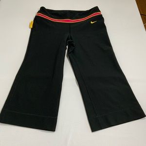 Nike Dri-Fit Livestrong Capri Yoga Pants- XS